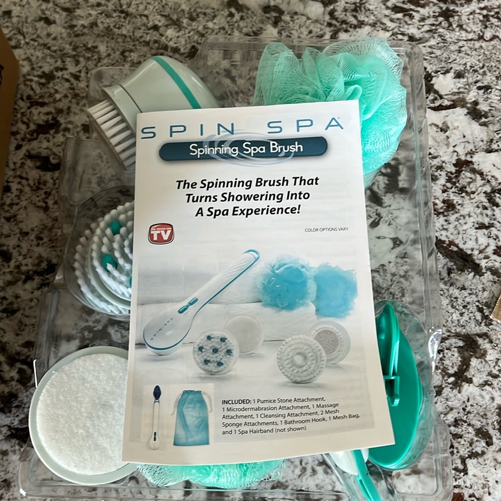 Spin spa spinning spa brush